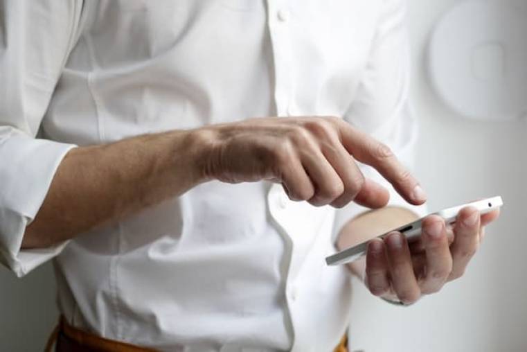 Why is a mobile-first marketing strategy essential in 2022?